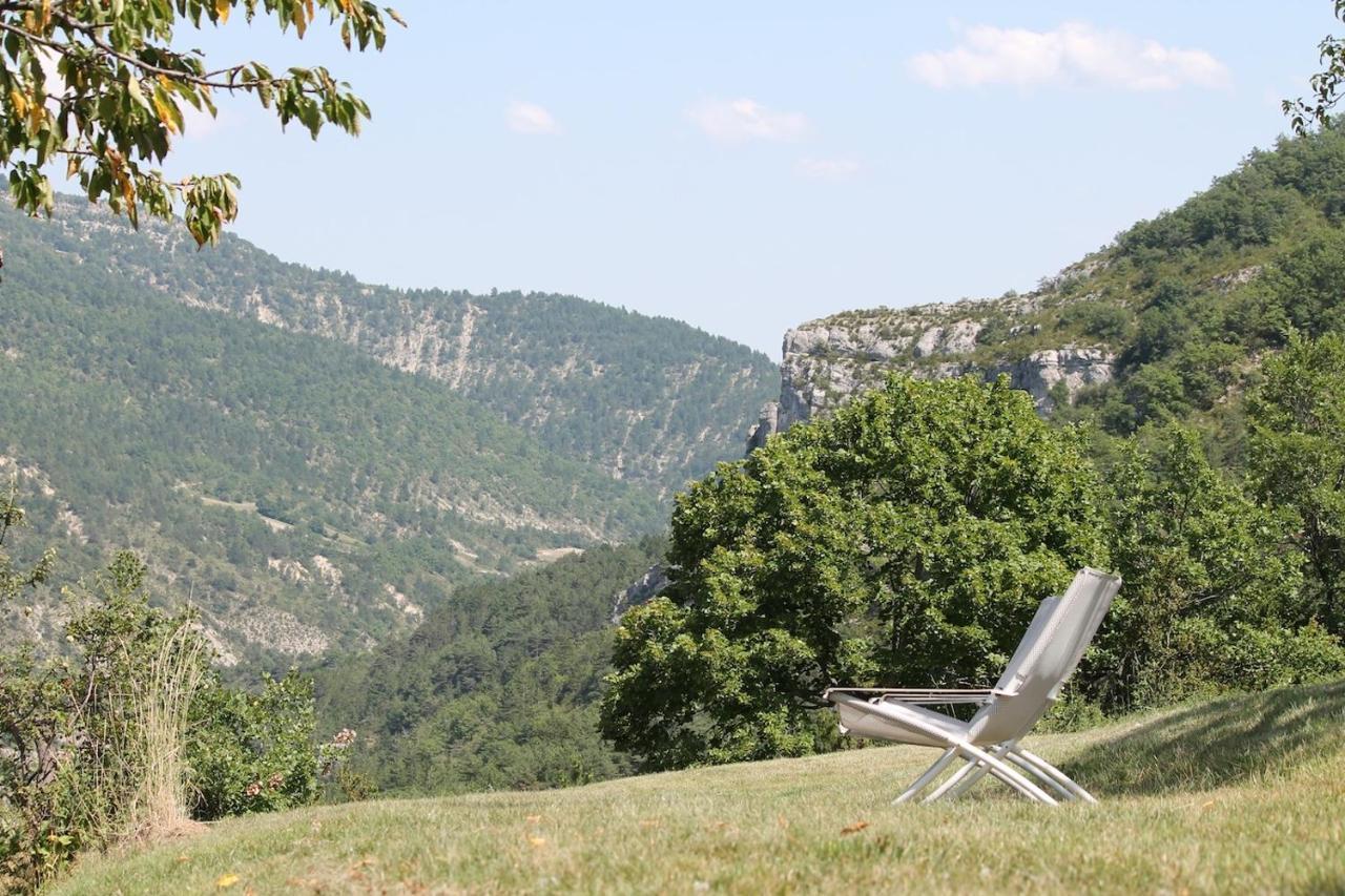 Entre Terre Et Ciel Bed & Breakfast Rémuzat Dış mekan fotoğraf